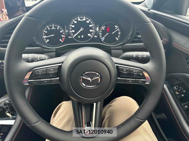 Mazda MAZDA3 2024-10 8363529-2