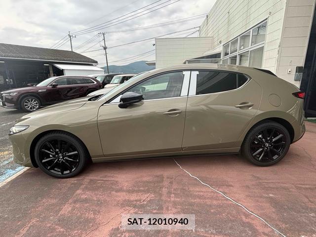 Mazda MAZDA3 2024-10 8363529-4