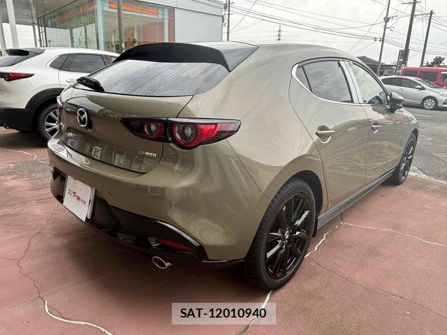 Mazda MAZDA3 2024-10 8363529-5