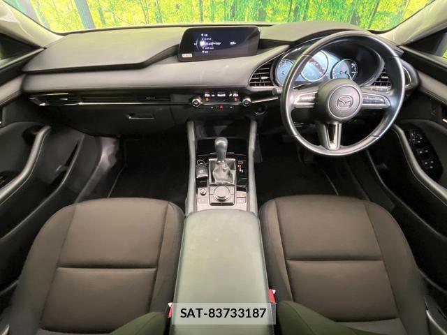 Mazda MAZDA3 2022-03 8360544-1