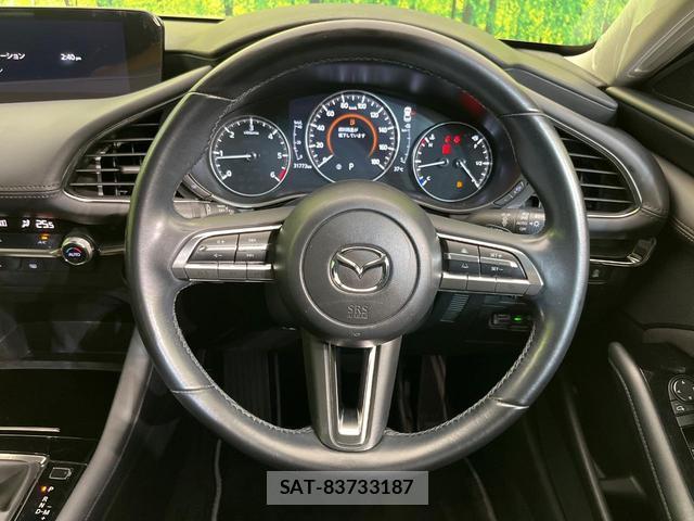 Mazda MAZDA3 2022-03 8360544-10