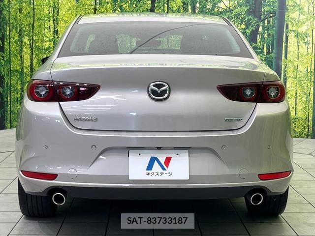 Mazda MAZDA3 2022-03 8360544-14