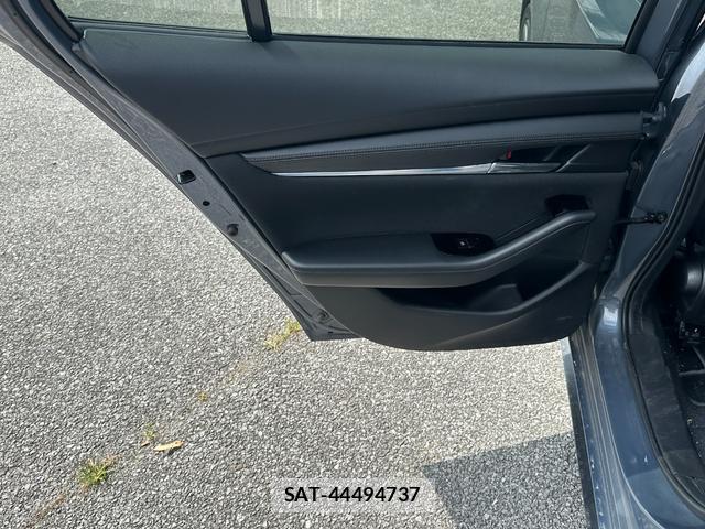 Mazda MAZDA3 2023-06 8362489-13