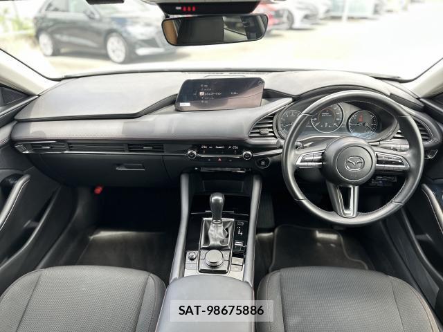 Mazda MAZDA3 2022-05 8362824-1