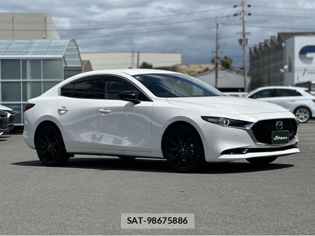 Mazda MAZDA3 2022-05 8362824-18