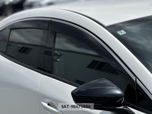 Mazda MAZDA3 2022-05 8362824-19