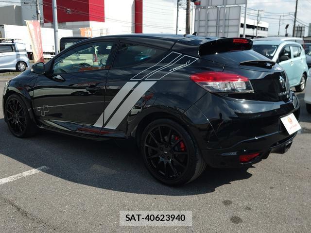 Renault MEGANE 2016-11 8360574-4