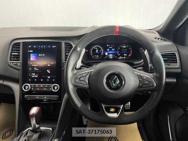 Renault MEGANE 2023-06 8363506-11