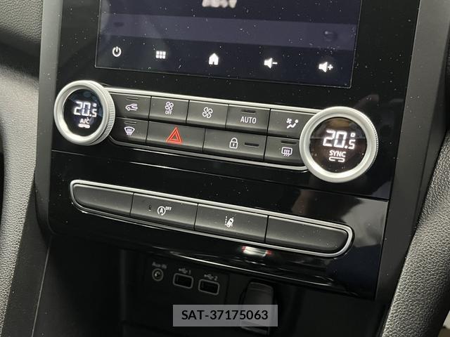 Renault MEGANE 2023-06 8363506-13
