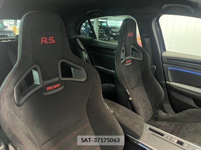 Renault MEGANE 2023-06 8363506-3