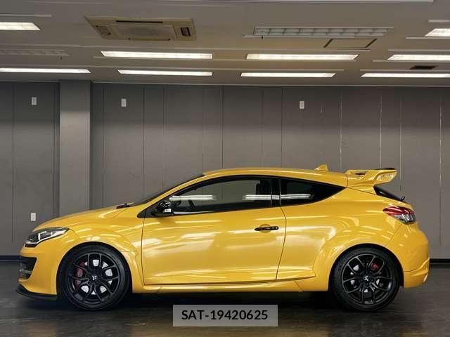 Renault MEGANE 2016-01 8363868-9