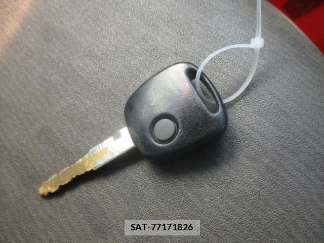 Mitsubishi MINICAB VAN 2016-09 8363644-8
