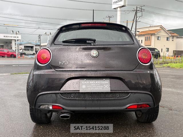 ALFA ROMEO MITO 2013-06 8363685-3