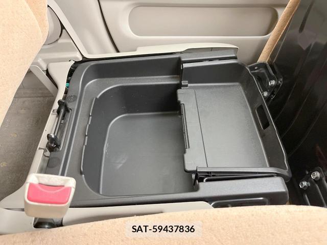 Nissan MOCO 2010-12 8361799-6