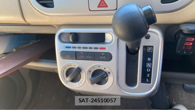 Nissan MOCO 2009-08 8362251-14