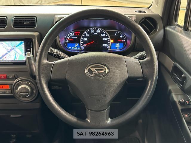 Daihatsu MOVE CONTE 2013-07 8362657-9