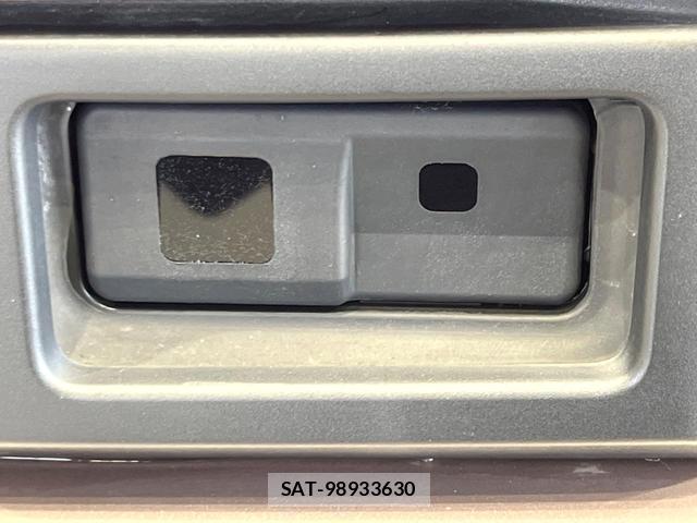 Daihatsu MOVE 2014-04 8362583-2