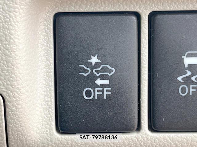 Daihatsu MOVE 2015-11 8362738-5