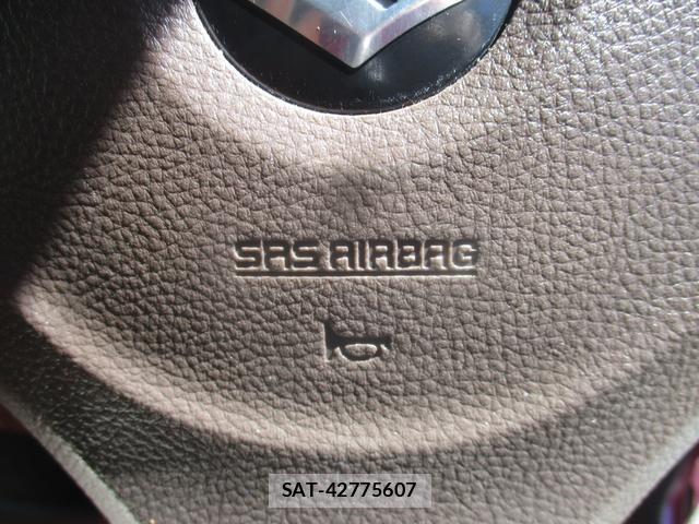 Suzuki MR WAGON 2013-11 8363642-7