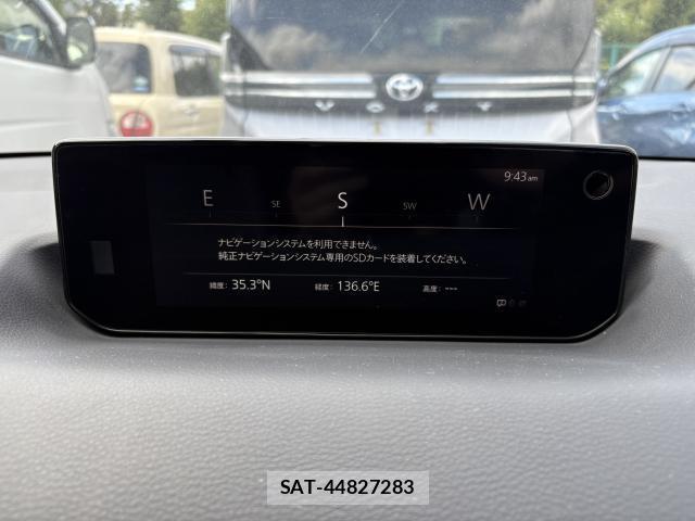 Mazda MX-30 2022-09 8361779-13