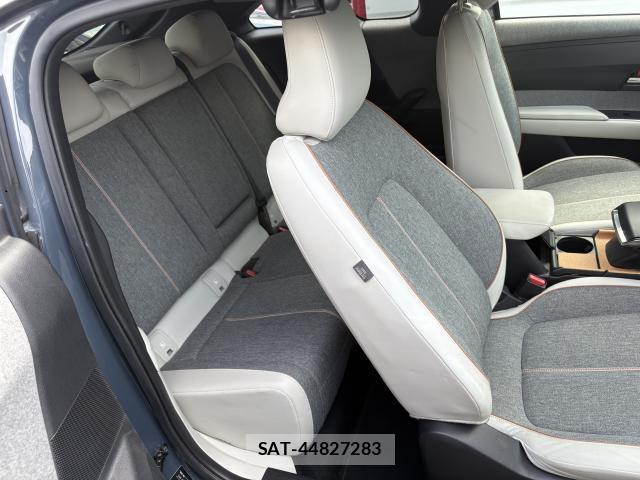 Mazda MX-30 2022-09 8361779-6