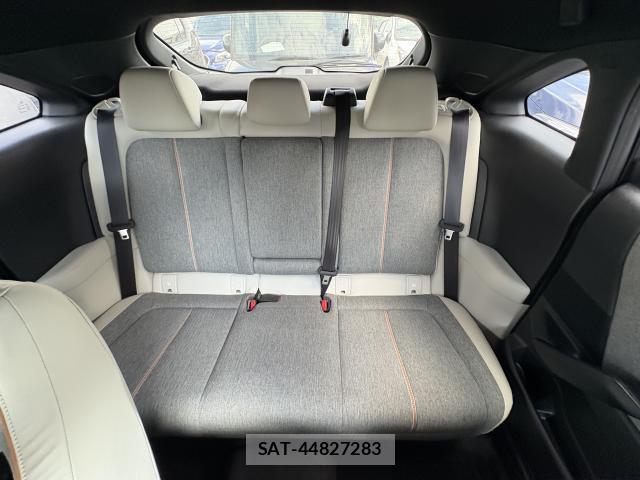 Mazda MX-30 2022-09 8361779-8