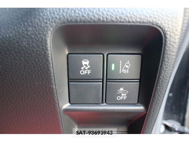 Honda N-VAN 2019-03 8363530-17
