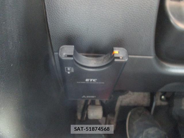 Honda N-VAN 2018-07 8363649-12