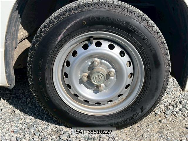 Honda N-VAN 2018-12 8362013-10