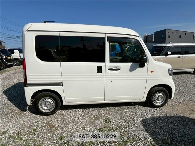 Honda N-VAN 2018-12 8362013-3