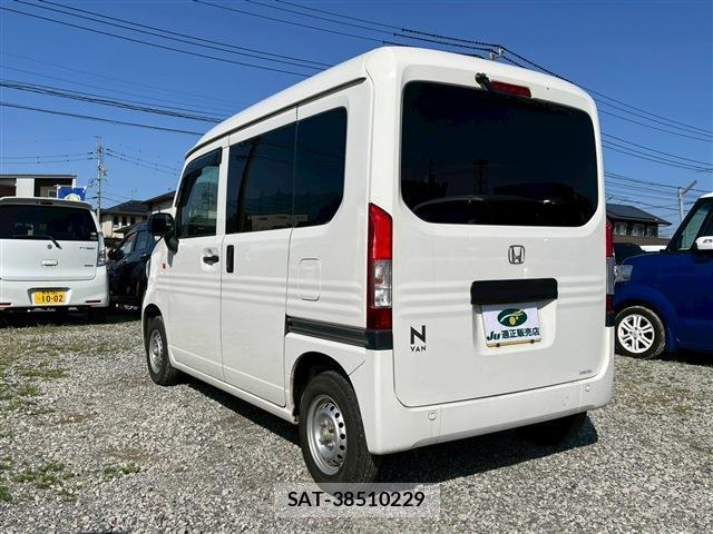 Honda N-VAN 2018-12 8362013-7