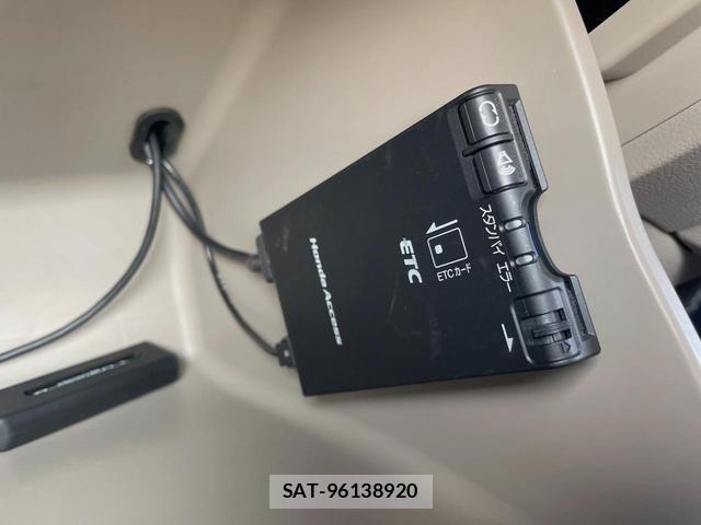 Honda N-WGN 2016-04 8360594-3