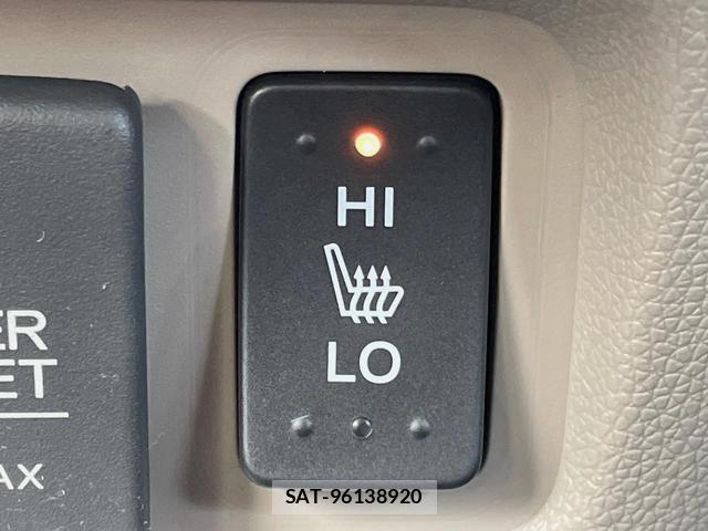 Honda N-WGN 2016-04 8360594-4