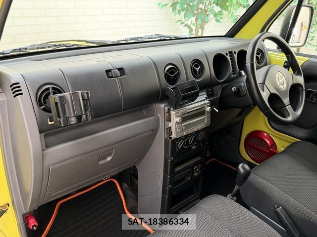 Daihatsu NAKED 2000 8362947-14