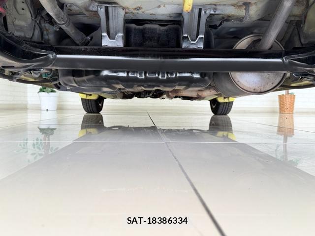 Daihatsu NAKED 2000 8362947-15