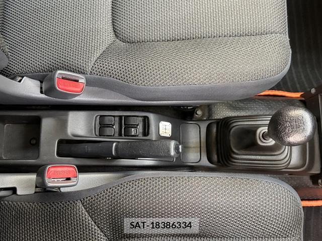 Daihatsu NAKED 2000 8362947-9
