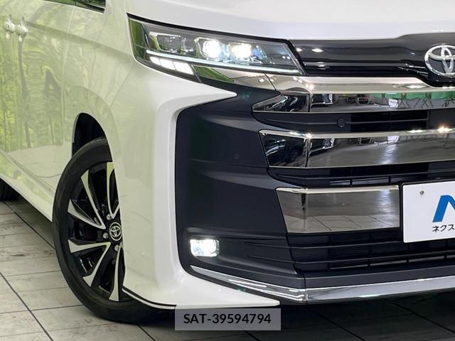 Toyota NOAH 2023-10 8360570-12