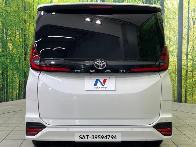 Toyota NOAH 2023-10 8360570-15