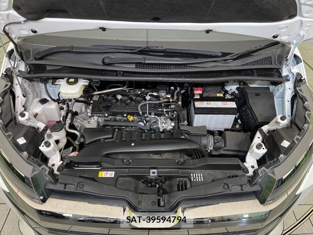 Toyota NOAH 2023-10 8360570-17