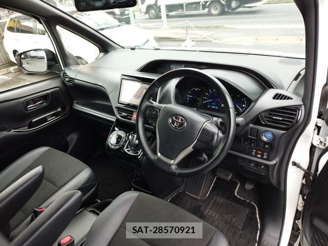 Toyota NOAH 2020-09 8360572-10
