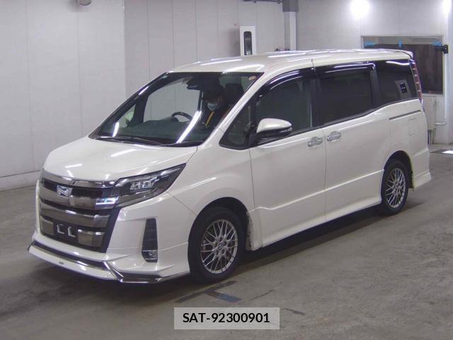 Toyota NOAH 2018-07 8360724-5
