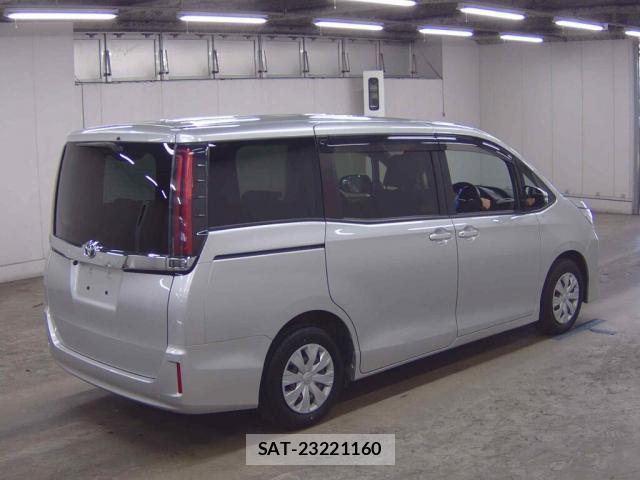 Toyota NOAH 2021-07 8360744-4