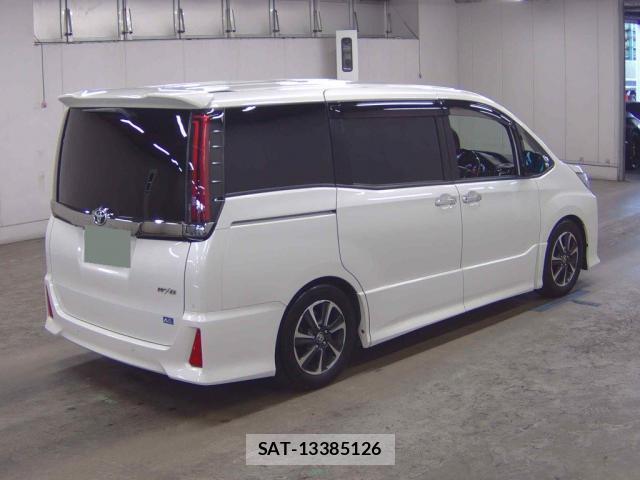 Toyota NOAH 2021-01 8360780-4