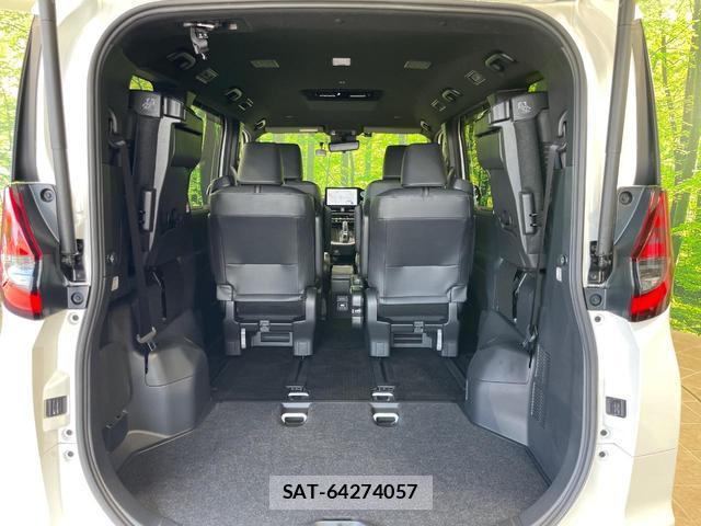 Toyota NOAH 2023-02 8360790-10