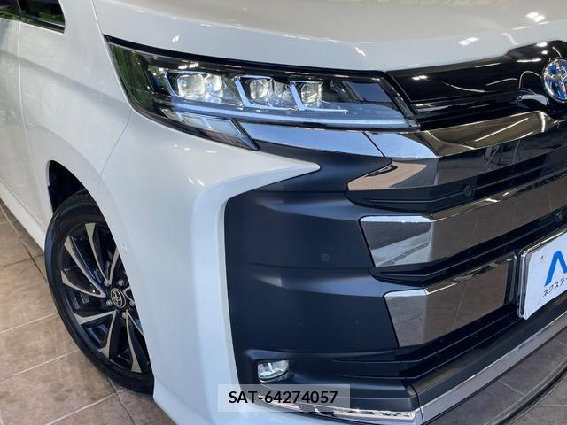 Toyota NOAH 2023-02 8360790-12
