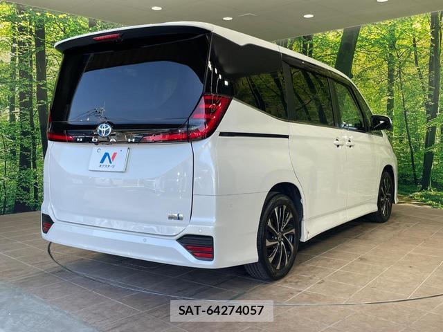 Toyota NOAH 2023-02 8360790-17