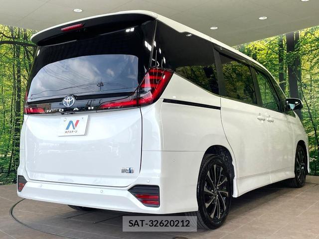 Toyota NOAH 2025-07 8360791-17