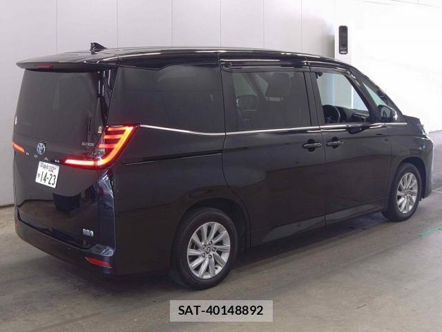 Toyota NOAH 2022-04 8361403-1