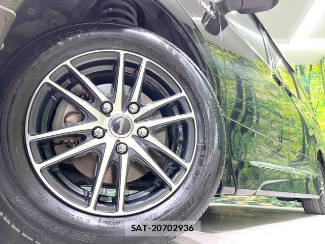 Toyota NOAH 2014-05 8361493-13