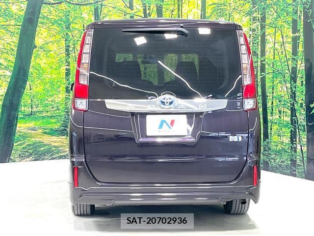 Toyota NOAH 2014-05 8361493-15